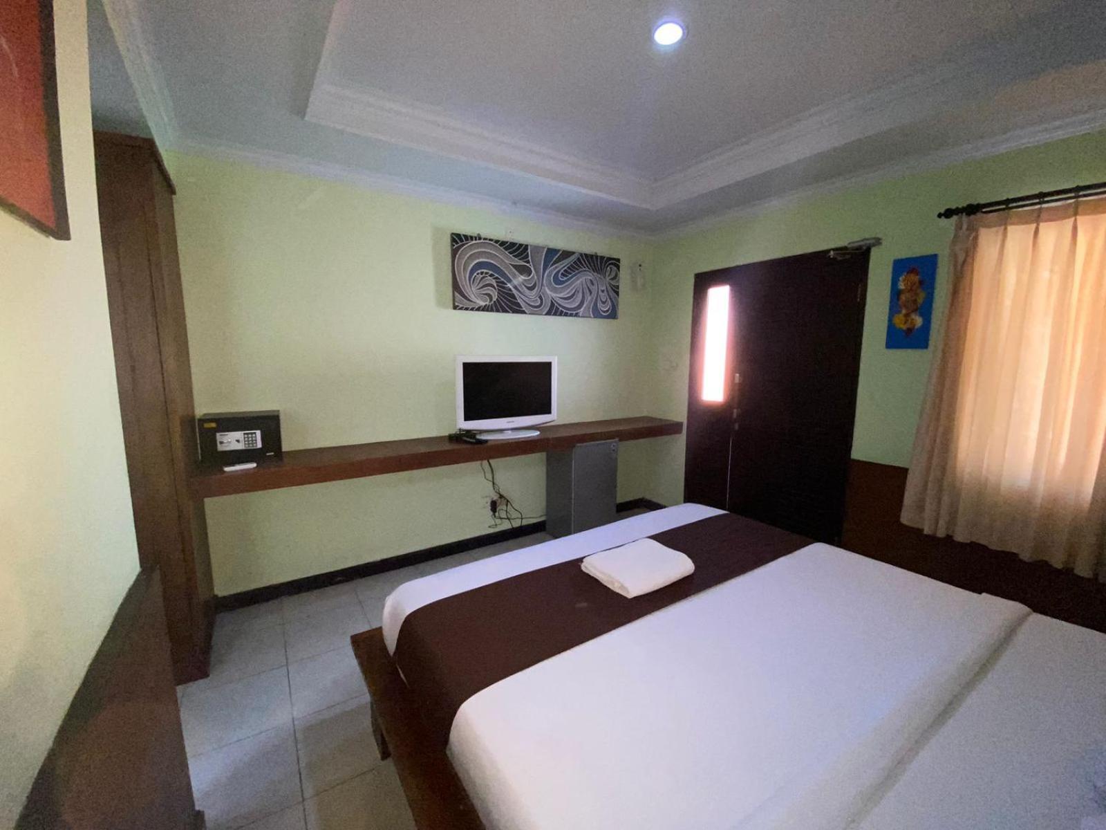 Dedy Beach Inn Kuta  Exterior photo