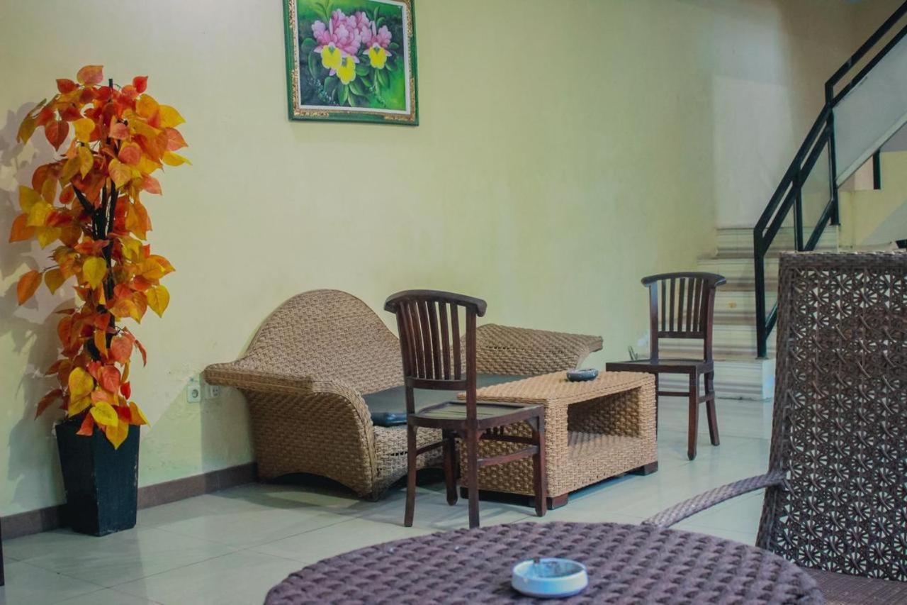 Dedy Beach Inn Kuta  Exterior photo