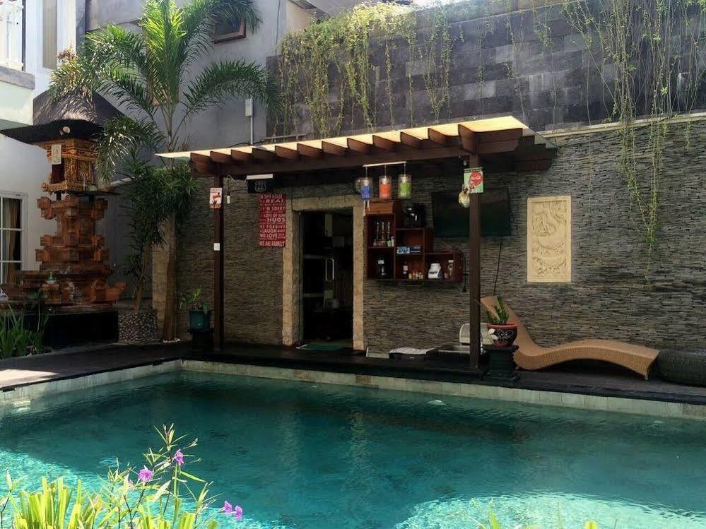 Dedy Beach Inn Kuta  Exterior photo